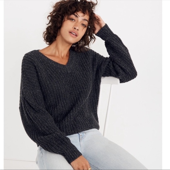 Madewell Sweaters - Madewell Chunky Cropped V Neck Sweater